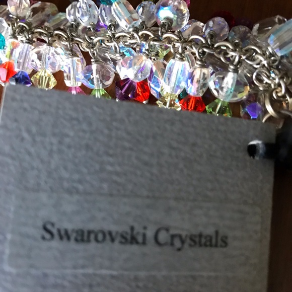 ⭐️PRICE DROP⭐️SWAROVSKI CRYSTAL BRACELET - Picture 5 of 8